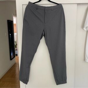 Uniqlo Grey Stretch Tapered Pants